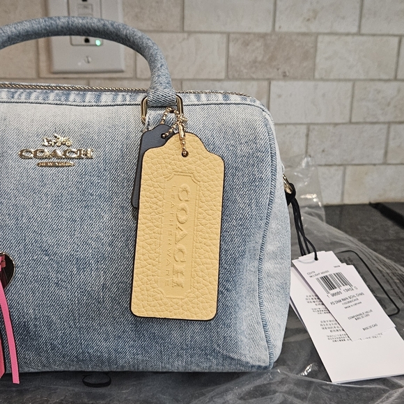 BNWT COACH DENIUM MED ROWAN - Picture 3 of 10